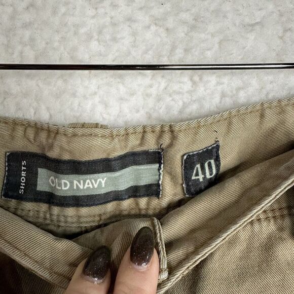 Old Navy Men's 40 Cargo Pocket Khaki Shorts 11”Inseam Flat Front Beige Y2K Skate - Picture 3 of 5